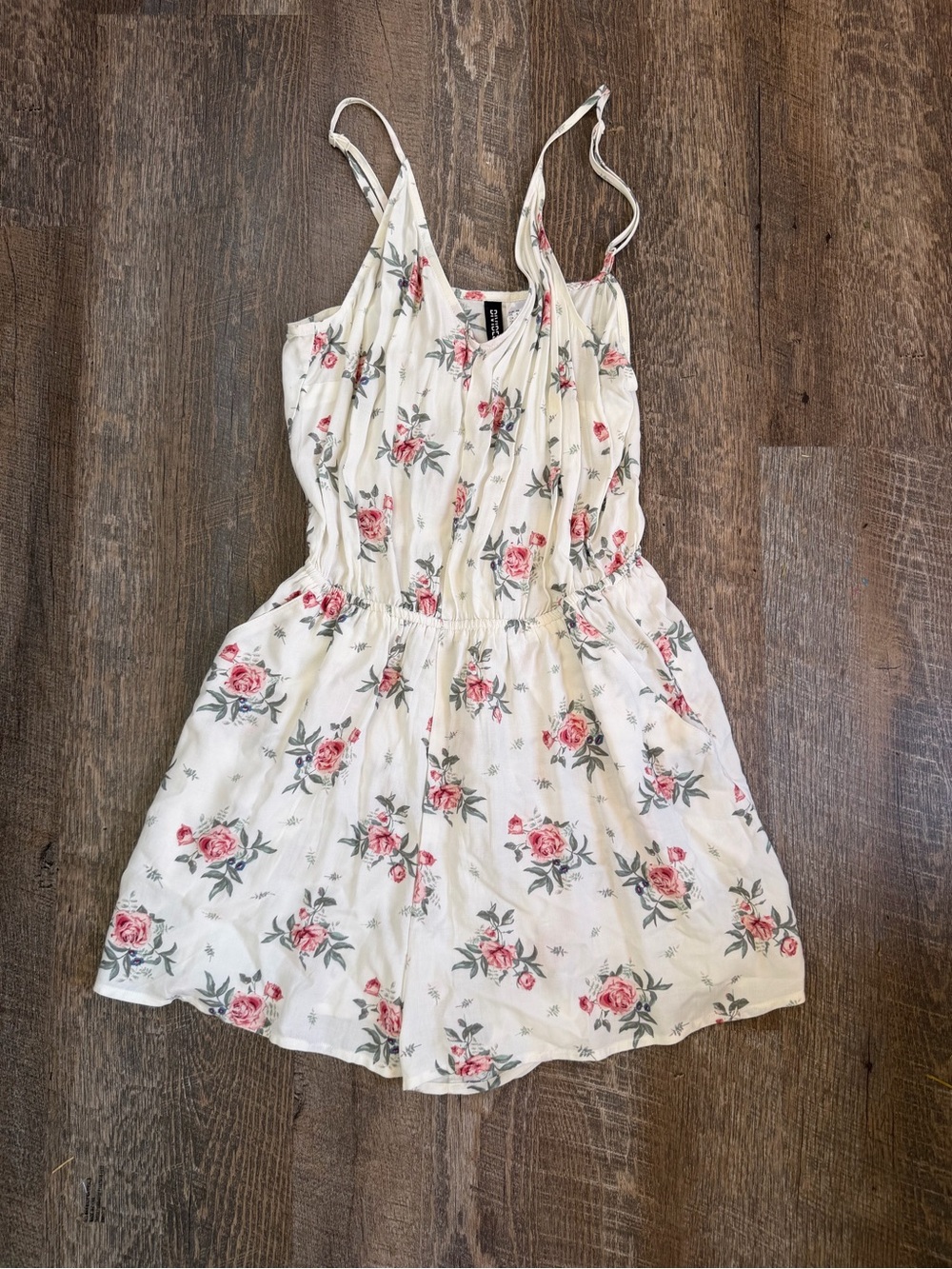 Divided White Floral Spaghetti-Strap Sundress with Pink Roses